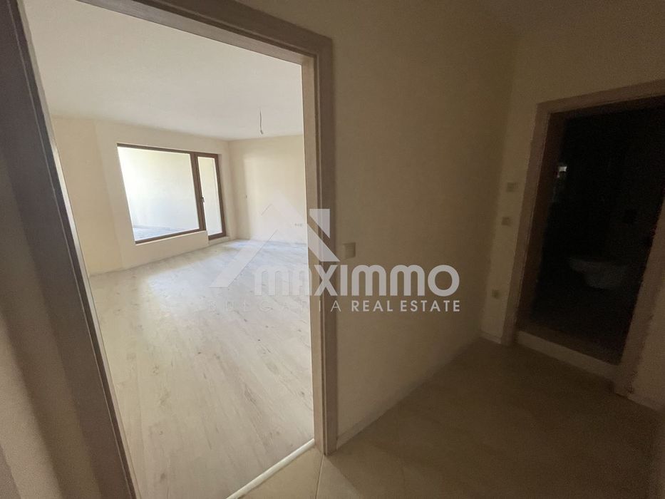 Продава се Двустаен апартамент в Варна, Аспарухово - 142 кв.м за 839 €/кв.м - Снимка #6