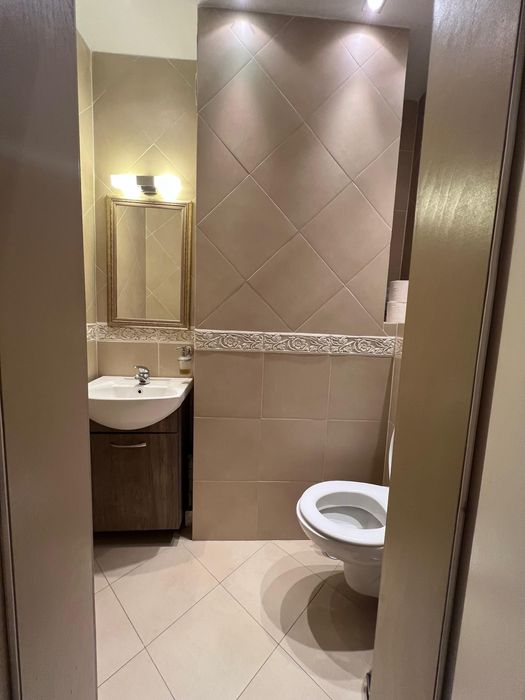 Дава се под наем Тристаен апартамент в София, Оборище - 120 кв.м за 1100 € - Снимка #6