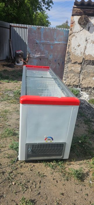 Продам морозильную камеру