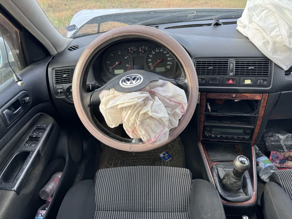 Vw Golf 4 Variant 1.9tdi 90hp 2000г На Части