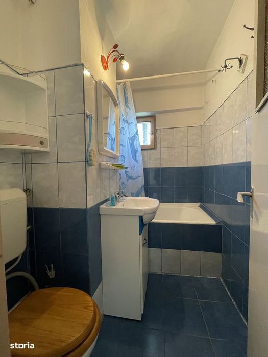 Negociabil, ultracentral 2 camere decomandate 51,4 mp