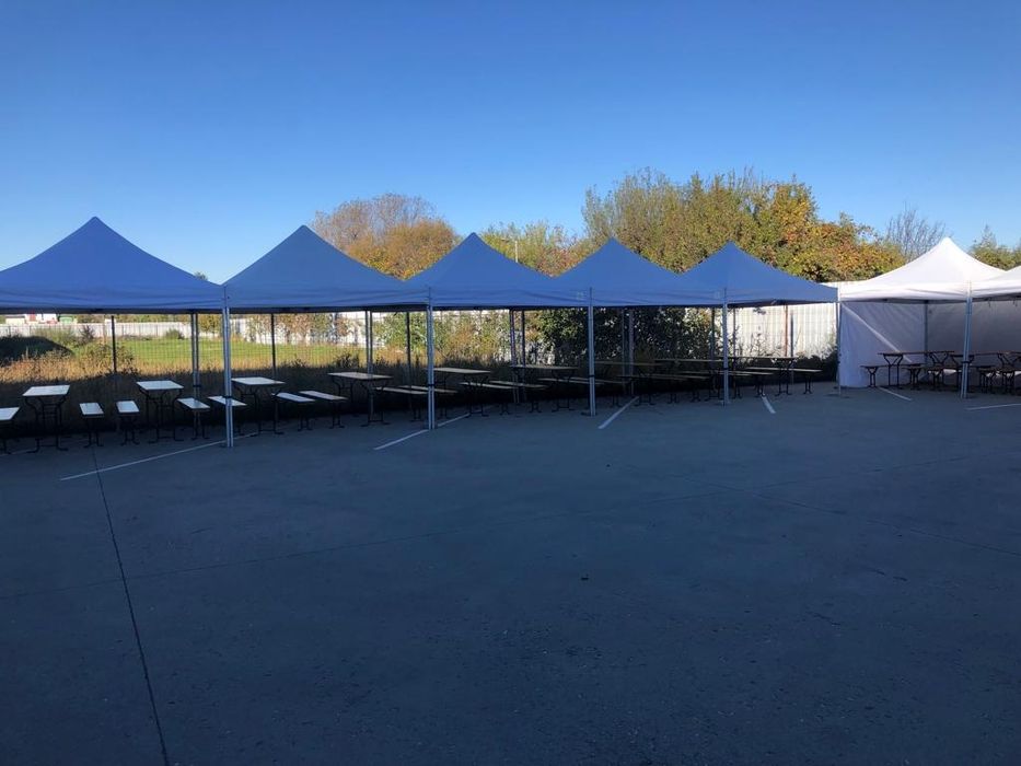 Închiriez corturi evenimente