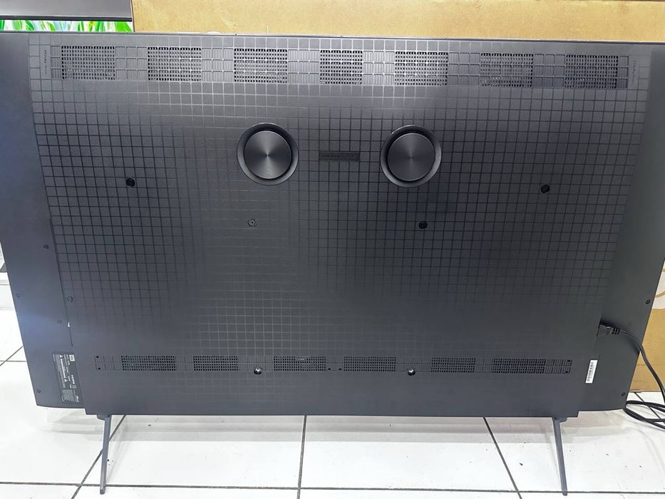 TCL QLED 4 K Ultra HD (3840x2160)