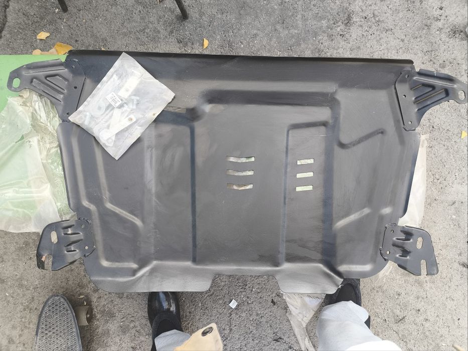 Продам поддон на двигатель