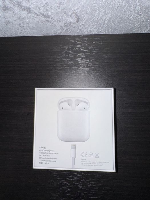 Наушники Apple AirPods 2nd generation белый