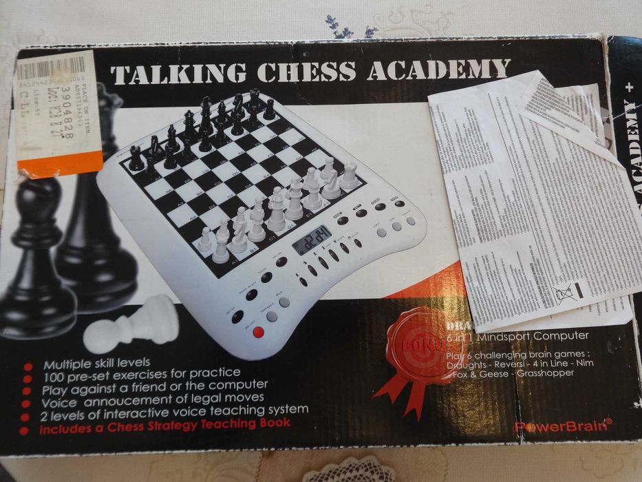 Електронен говорещ шах Talking Chess Academy – PowerBrain