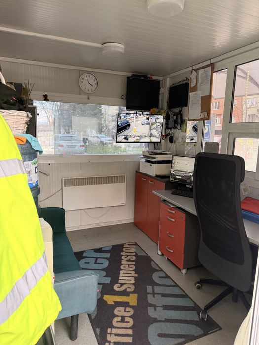 Охранителна/паркинг кабинка