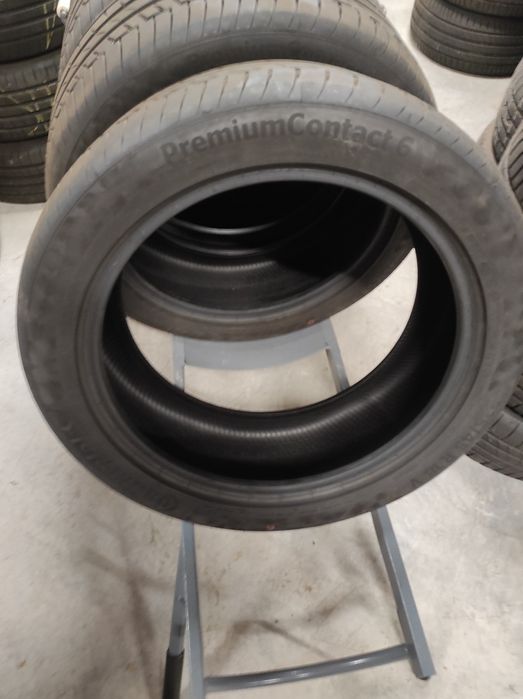 235/45/18 Continental