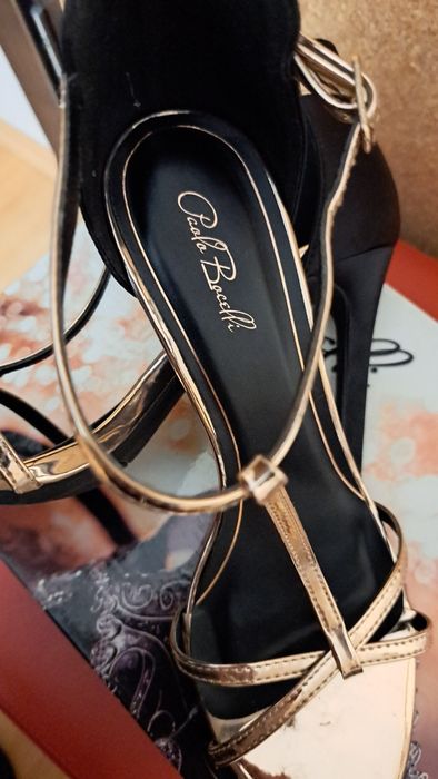 Дамски елементи сандали