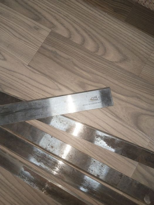 нож для токарного станка Resmus