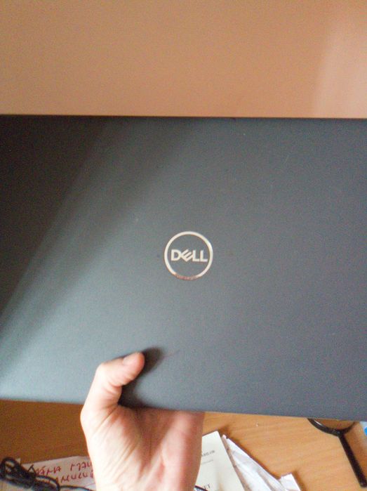 Reducere Preț : Laptop Dell ,Bun