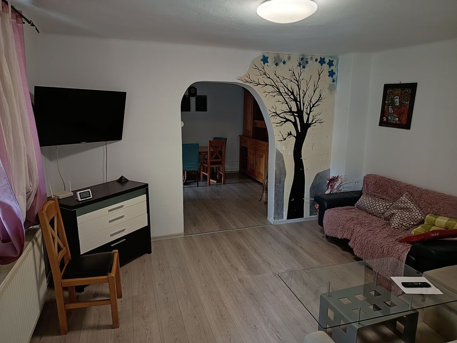 Casă de inchiriat