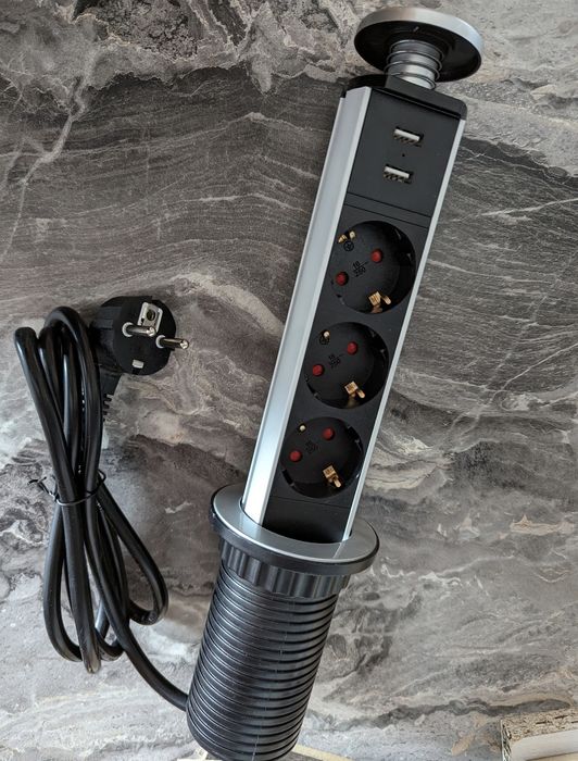 Розетка встраиваемая