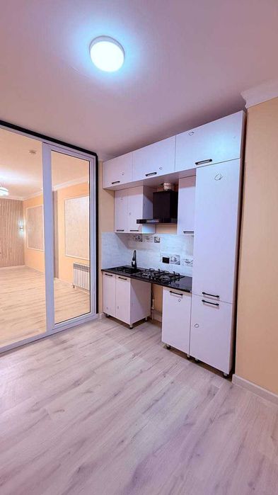 Прадается 1-ком квартира с Кадастром и ремонтом рядом Метро успейти