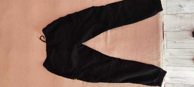 Продавам спортно долнище панталон-тип карго