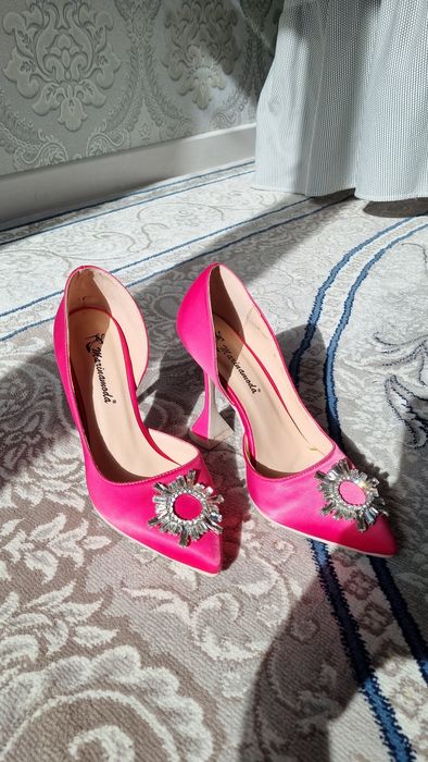 Tufli ayol qizlar uchun