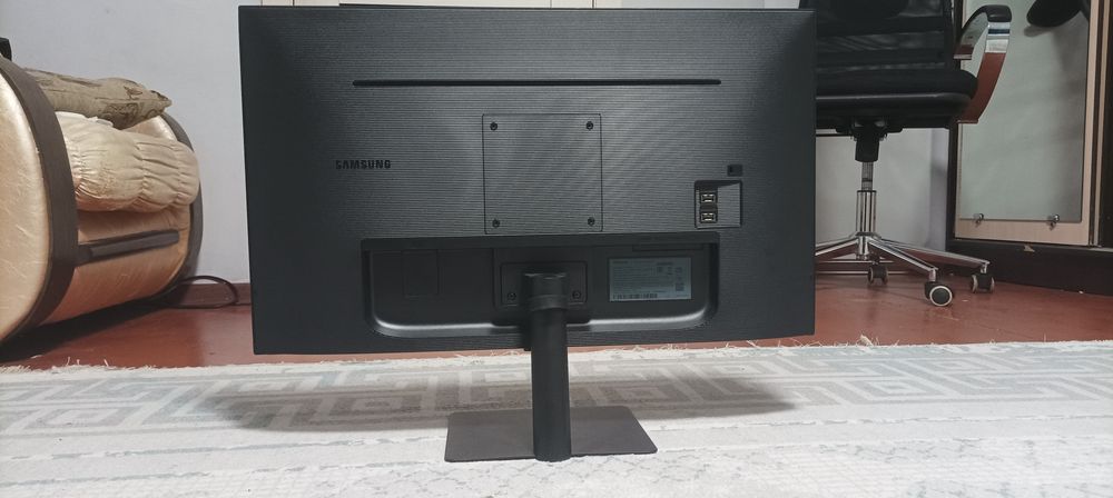 Samsung smart monitor m5