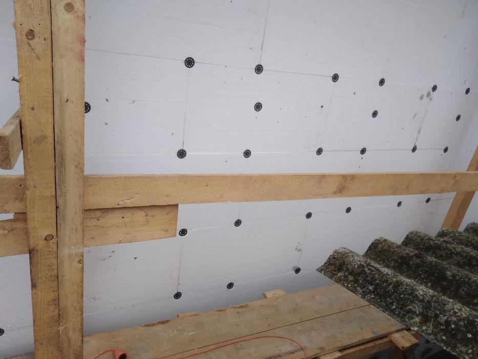 Construim case la Rosu \Gri\Cheie , Reconsolidari