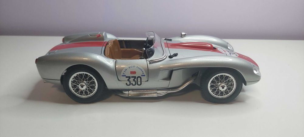 Метални коли 1:18