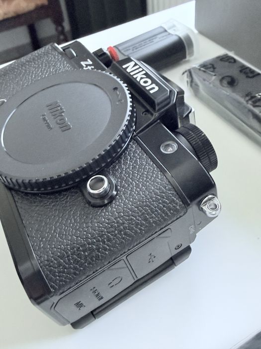 Nikon ZF | Full box