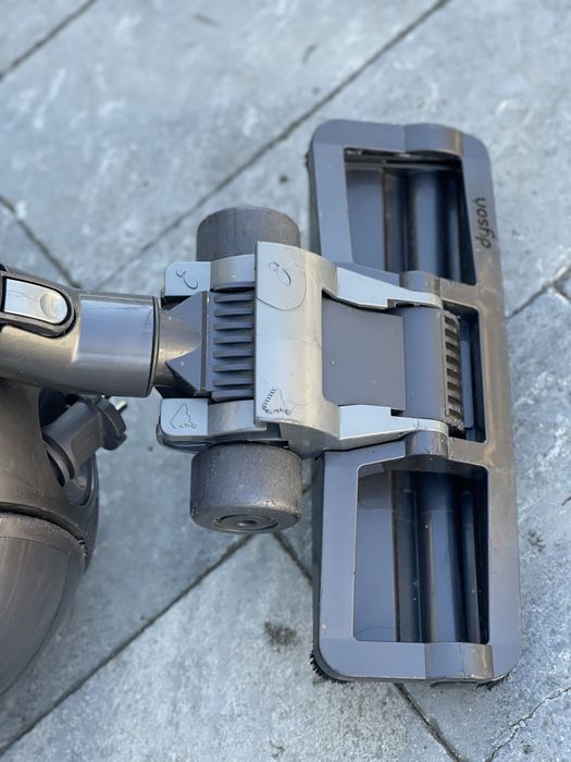 Прахосмукачка Dyson DC 33C