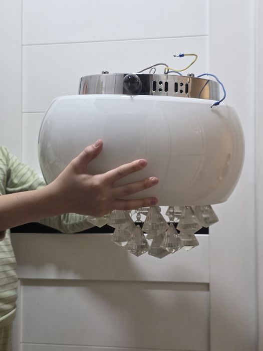 Продам люстру стекло