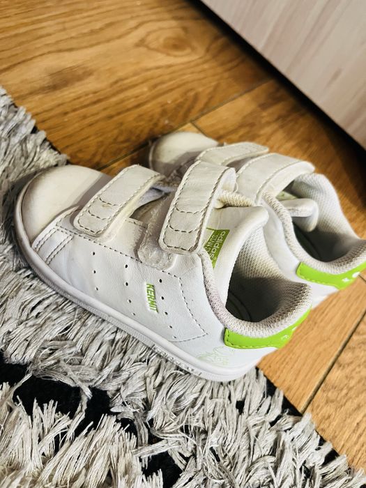 Два чифта обувки adidas