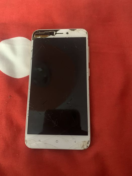 telefoane piese (BLOCATE)