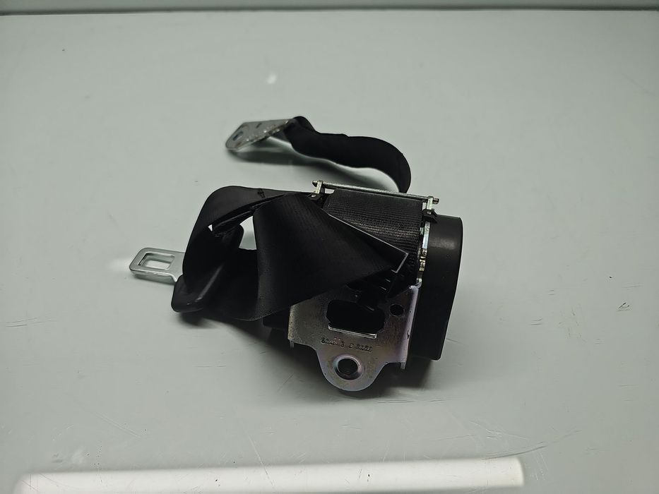 Centura dreapta spate Volkswagen Golf 6 (5K1) [Fabr 2009-2013] 1K6857