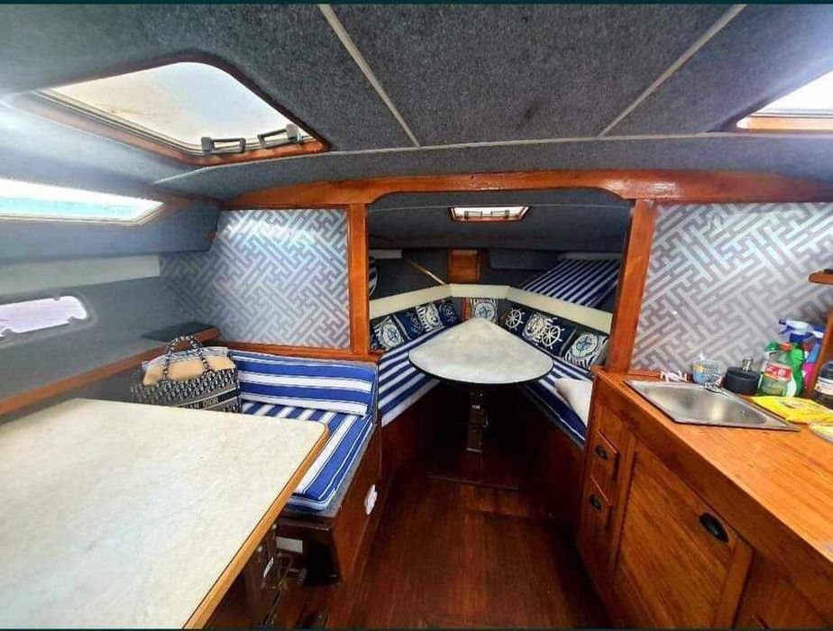 salupa barca yacht bayliner conquest 3250