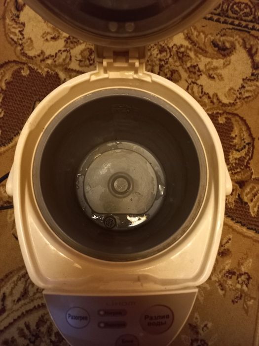 Продам отличный термопот