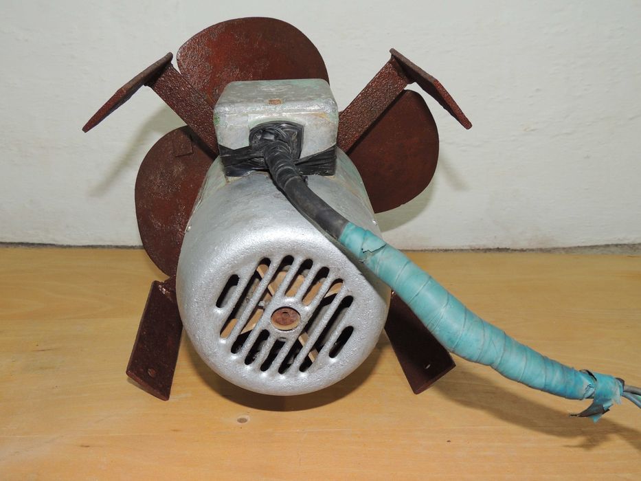 Тръби ф 63,5 x 3,2 мм.      Трифазен вентилатор 0.37 kW, 1380 об.