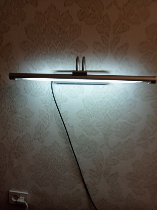 Продам подсветка для картин