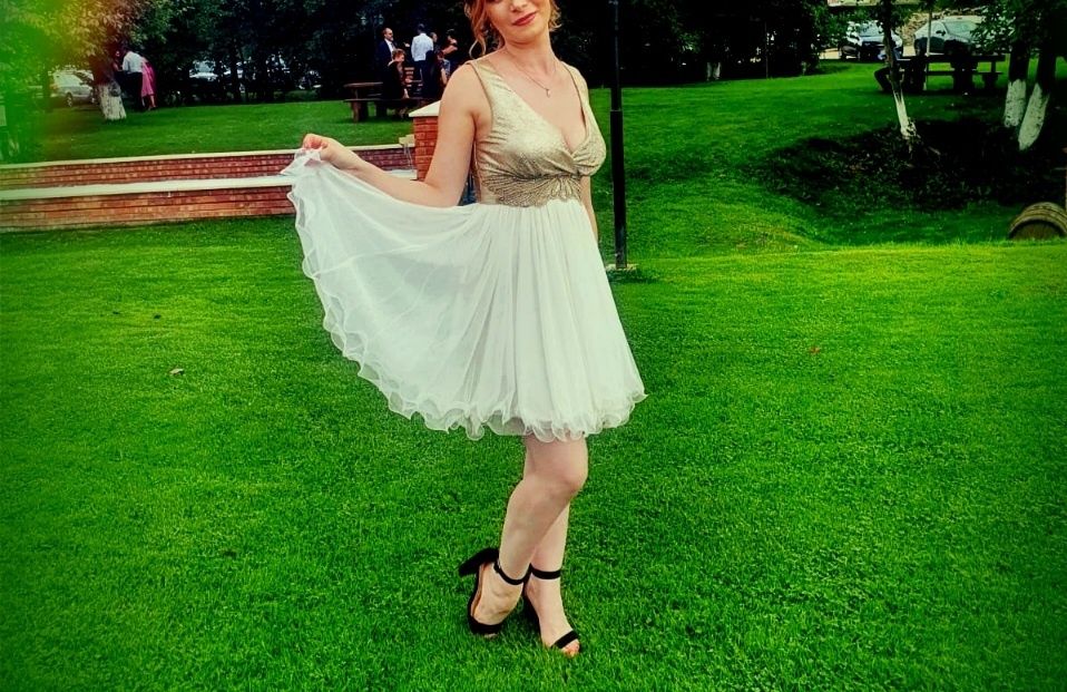 Rochii stare impecabila marimea S & M