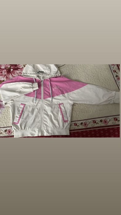 Ветровка для девочек