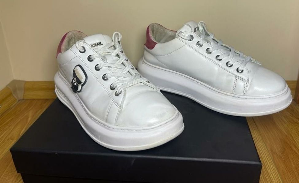 Vând adidas Karl Lagerfeld White LTHR W/Pink
