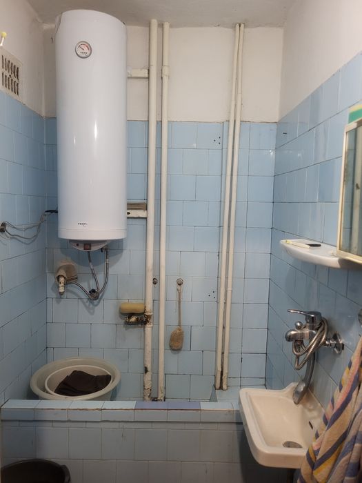 Продава се Двустаен апартамент в Казанлък - 70 кв.м за 1181 €/кв.м - Снимка #11