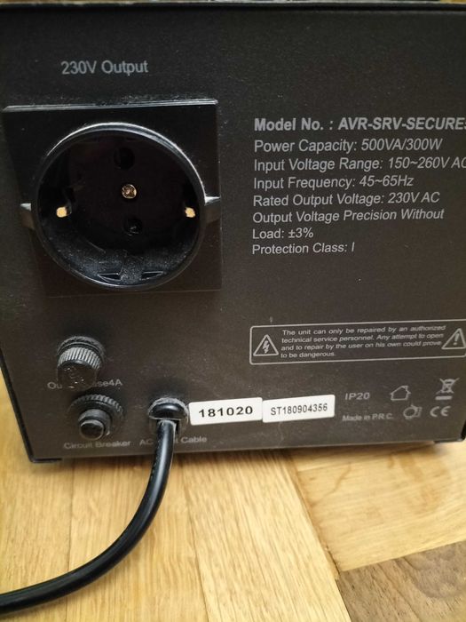 Stabilizator de tensiune cu servomotor Well Secure 500VA / 300W