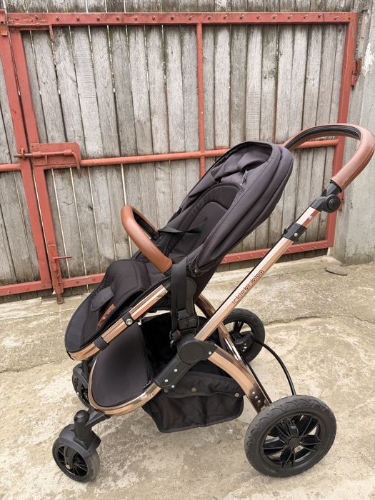 Carut Ickle Bubba Stomp V4 Travel System With Isofix Base