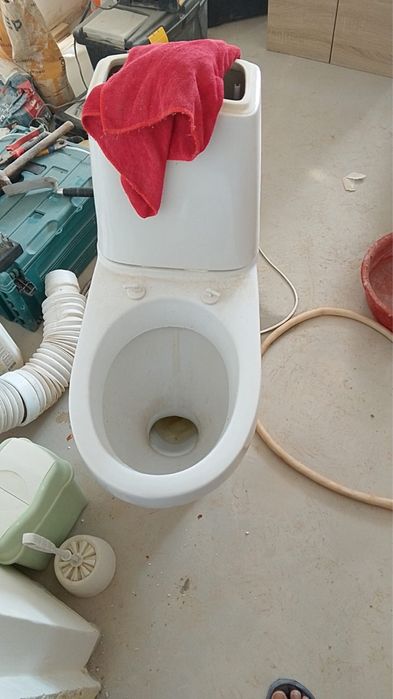 Унитаз продам бу