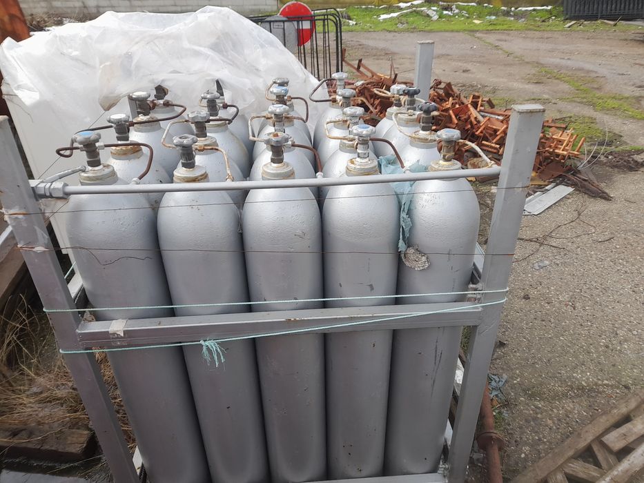 Биндел за метан 20 бутилки