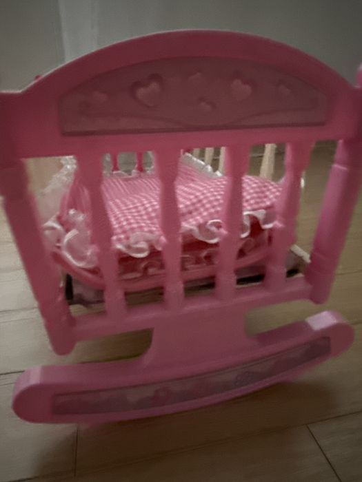 Продам кровать для кукол
