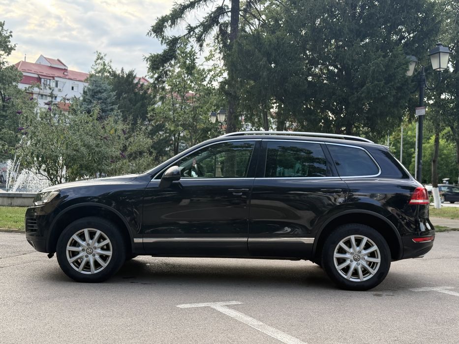 Volkswagen Touareg II (7P)