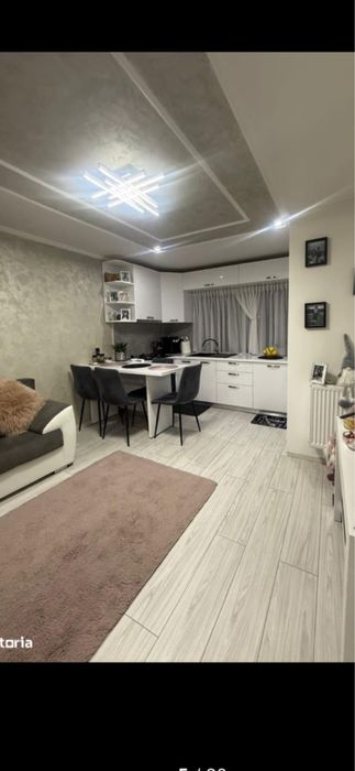 DIRECT PROPRIETAR!Apartament  3 camere modificat in 4,Comisia Centrala