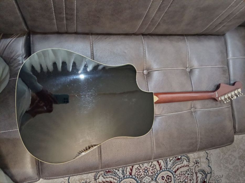 Fender akustik qora guitara xali yengi razmeri 41