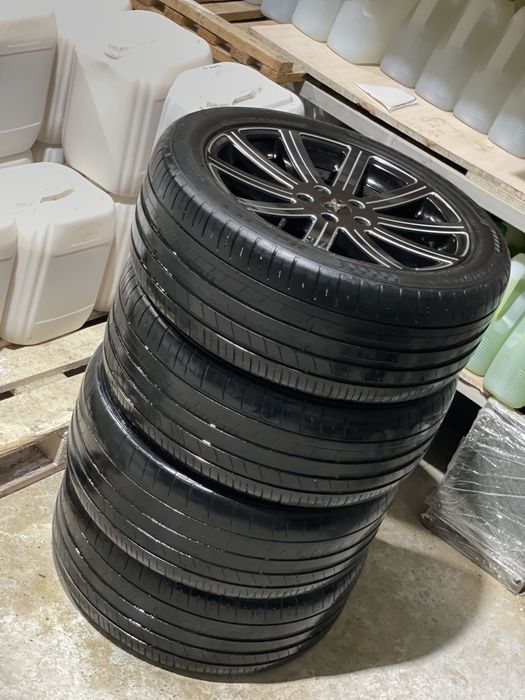 Продам диски с резиной 245/45/18