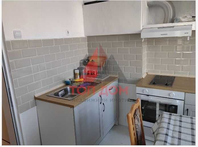 Дава се под наем Тристаен апартамент в Варна, Колхозен пазар - 80 кв.м за 459 € - Снимка #2