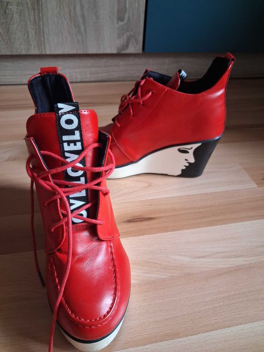 Атрактивни и артистични ИнЯн обувки