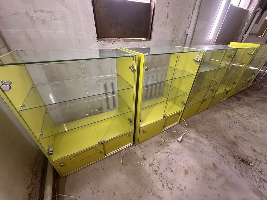 Продам витрины для торговли 5 шт