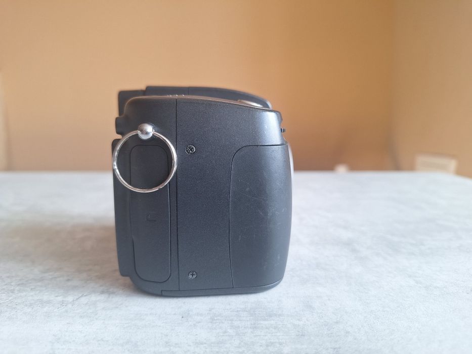 Kodak Easyshare DX6490 дигитална камера със зарядно и карта памет